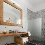 Pnoi Luxury *