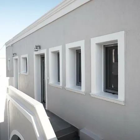 Pnoi Luxury Apartament Karterados (Santorini)