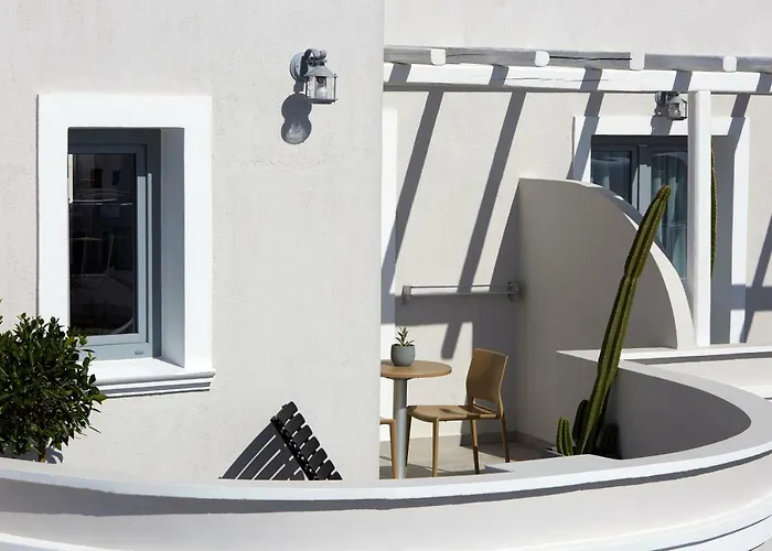 Daire Pnoi Luxury Karterados (Santorini)