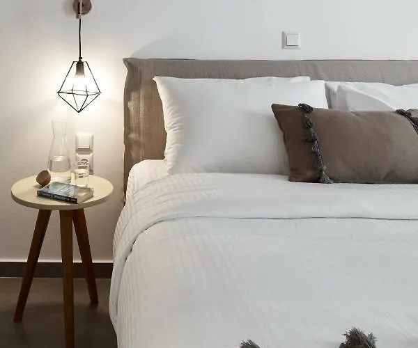 Daire Pnoi Luxury Karterados (Santorini)