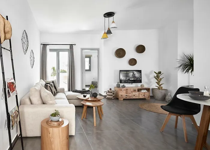 Pnoi Luxury * كارتيرادوس